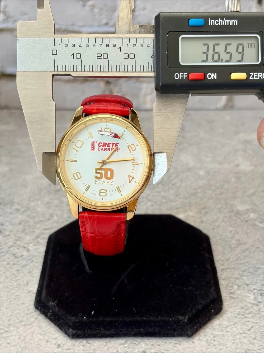 Crete Carrier 50 Years Commemorative Trucking Quartz Watch New Battery